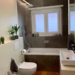 Live - Via Madonetta *