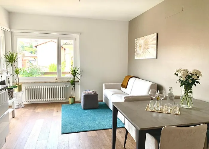 Live - Via Madonetta لوغانو